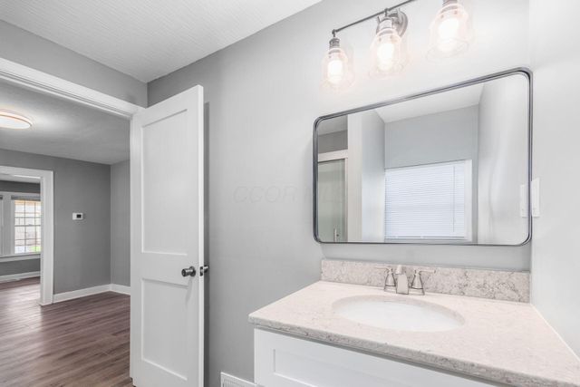 564 S Wayne Avenue, Columbus, OH 43204