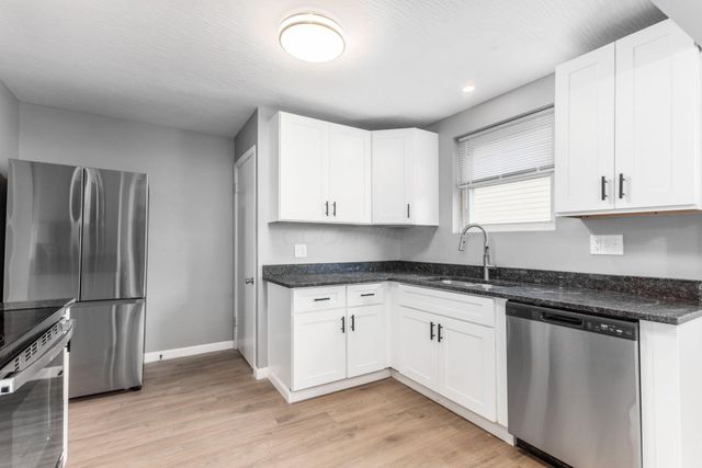 564 S Wayne Avenue, Columbus, OH 43204