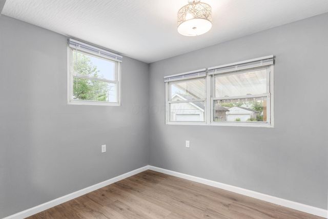 564 S Wayne Avenue, Columbus, OH 43204