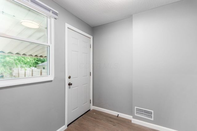 564 S Wayne Avenue, Columbus, OH 43204