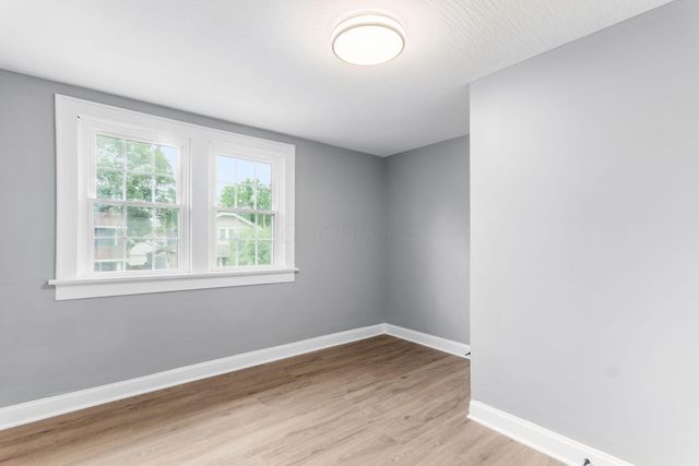 564 S Wayne Avenue, Columbus, OH 43204