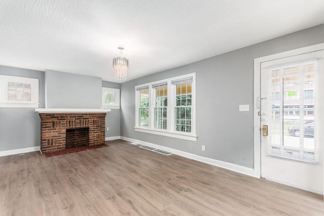 564 S Wayne Avenue, Columbus, OH 43204