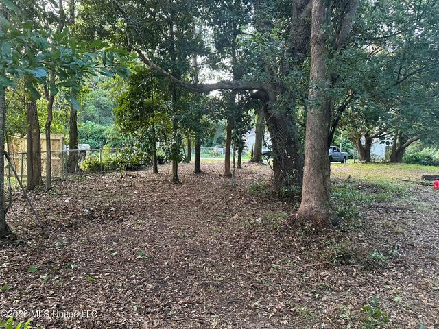 815 N Wright Avenue, Long Beach, MS 39560