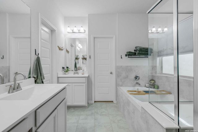 4902 OXBOW BND, St Hedwig, TX 78152