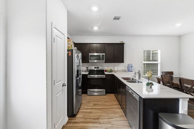 307 Sunfish LN, Bastrop, TX 78602