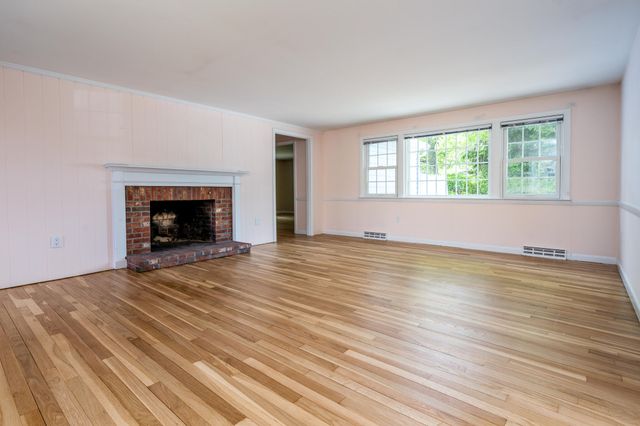 8 Paine Road, South Yarmouth, MA 02664