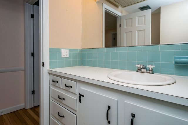 8 Paine Road, South Yarmouth, MA 02664