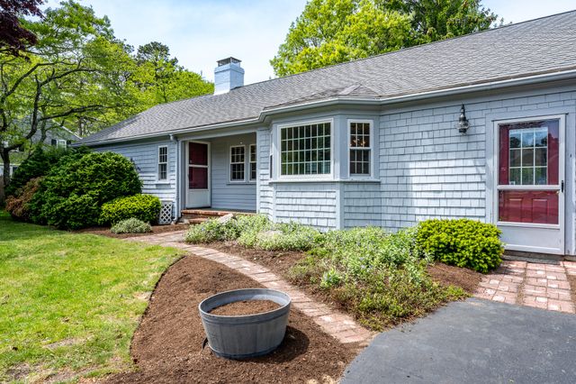 8 Paine Road, South Yarmouth, MA 02664
