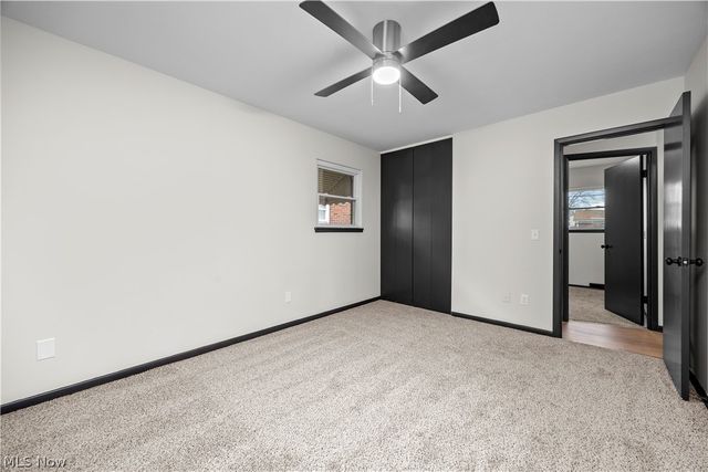 897 Livermore Lane, Elyria, OH 44035