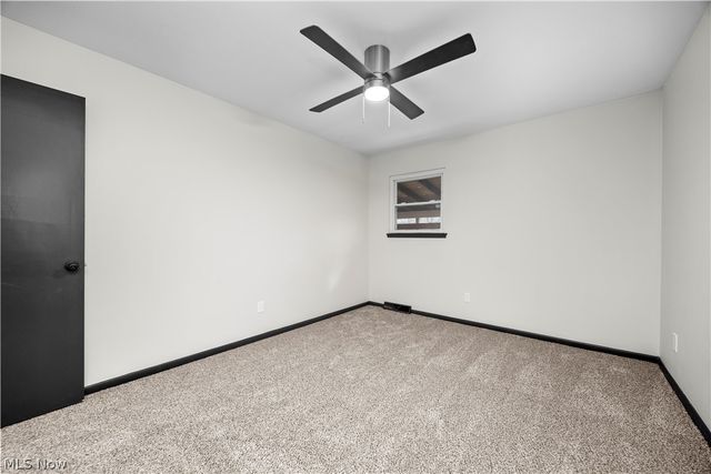 897 Livermore Lane, Elyria, OH 44035