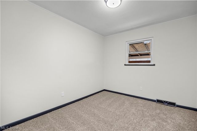 897 Livermore Lane, Elyria, OH 44035