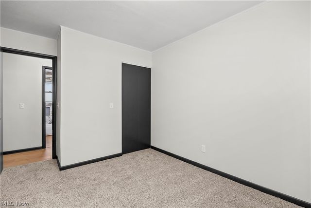 897 Livermore Lane, Elyria, OH 44035