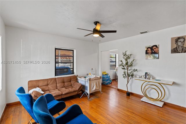 3445 NW 2nd St, Miami, FL 33125