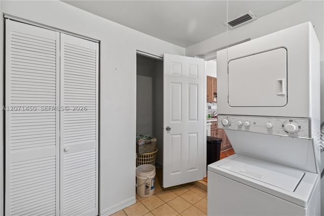 3445 NW 2nd St, Miami, FL 33125