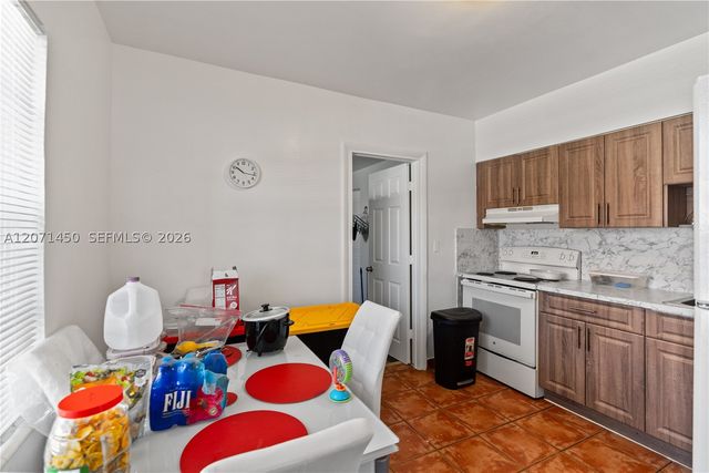 3445 NW 2nd St, Miami, FL 33125