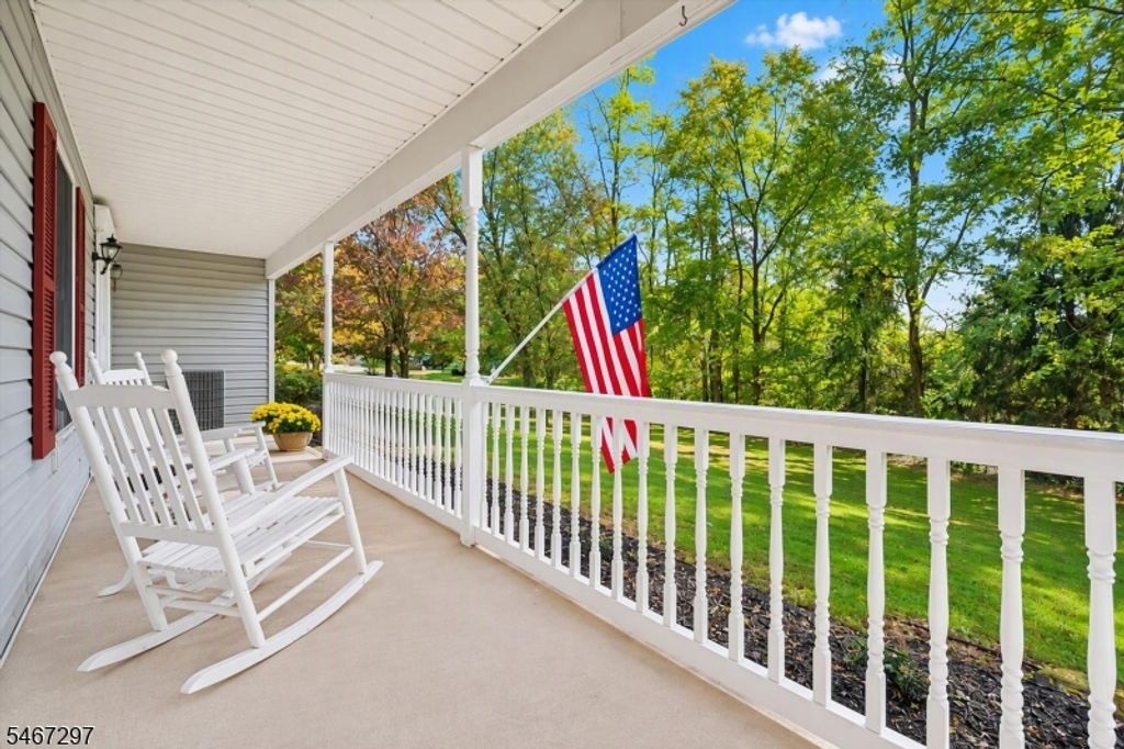 41 Woodside Dr, Lebanon Twp., NJ 08826 — photo 3