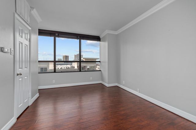 5150 Hidalgo Street 806, Houston, TX 77056