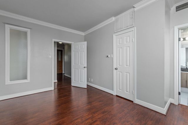 5150 Hidalgo Street 806, Houston, TX 77056