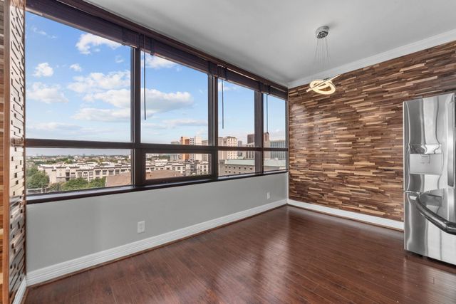 5150 Hidalgo Street 806, Houston, TX 77056