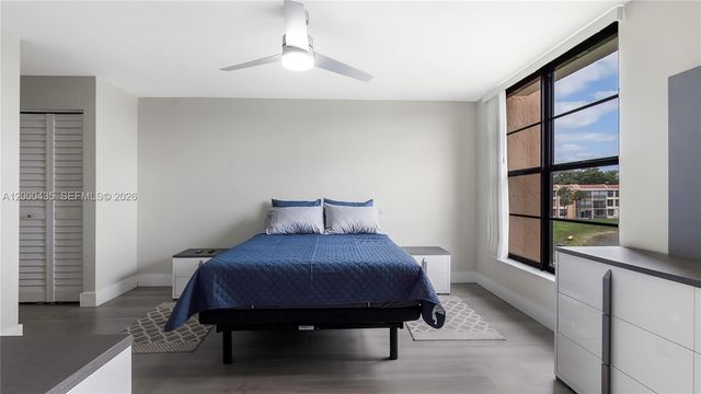 6231 Coral Lake Dr 307, Margate, FL 33063