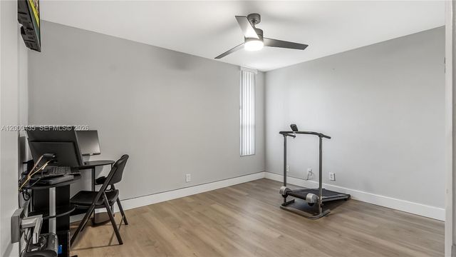 6231 Coral Lake Dr 307, Margate, FL 33063