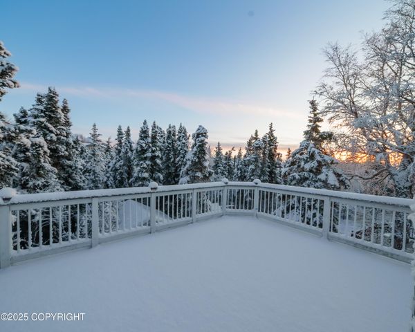 5424 Cape Seville Drive, Anchorage, AK 99516