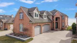 45890 Private Shore Drive, Chesterfield Township, MI 48047