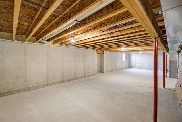 5304 FENCELINE LANE, Omro, WI 54963