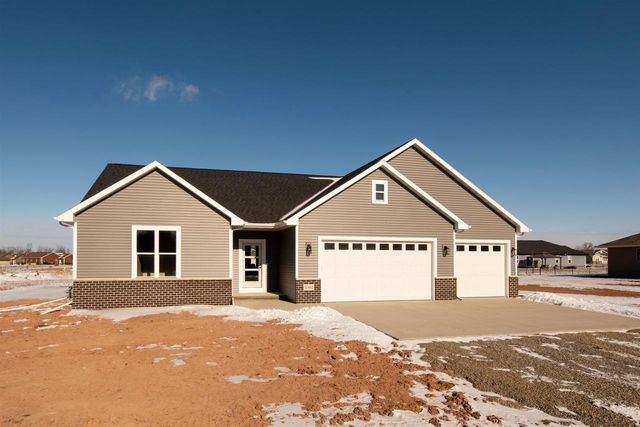 5304 FENCELINE LANE, Omro, WI 54963
