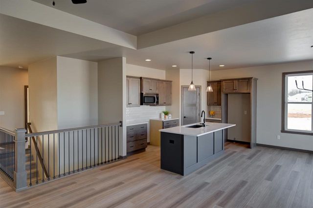 5304 FENCELINE LANE, Omro, WI 54963