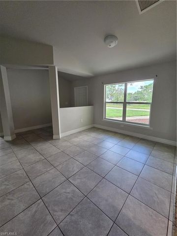 2612 34th ST SW, Lehigh Acres, FL 33976