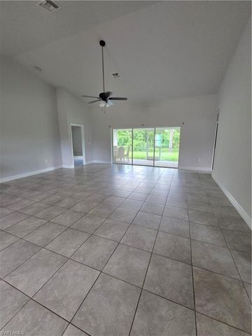 2612 34th ST SW, Lehigh Acres, FL 33976