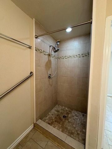 1202 Kathy Street, Pasadena, TX 77504