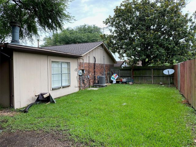 1202 Kathy Street, Pasadena, TX 77504