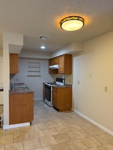 1202 Kathy Street, Pasadena, TX 77504