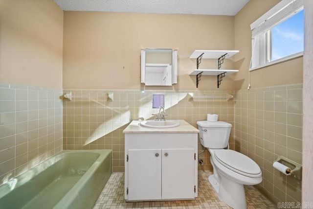 12573 Samples Road, Alexander, AR 72002