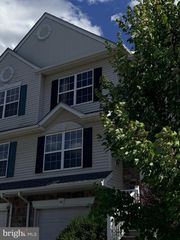 323 GLENN ROSE CIR, King Of Prussia, PA 19406
