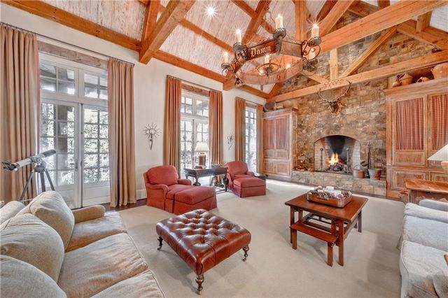 1955 Alec Mountain Road, Clarkesville, GA 30523