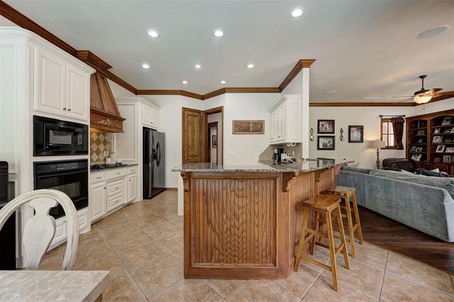 12701 Downsview Lane, Oklahoma City, OK 73142