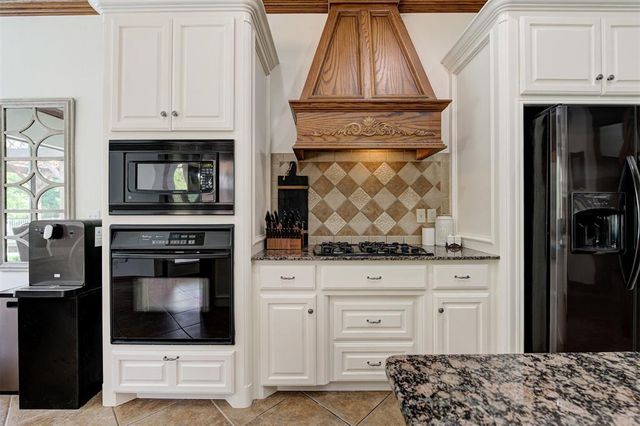 12701 Downsview Lane, Oklahoma City, OK 73142