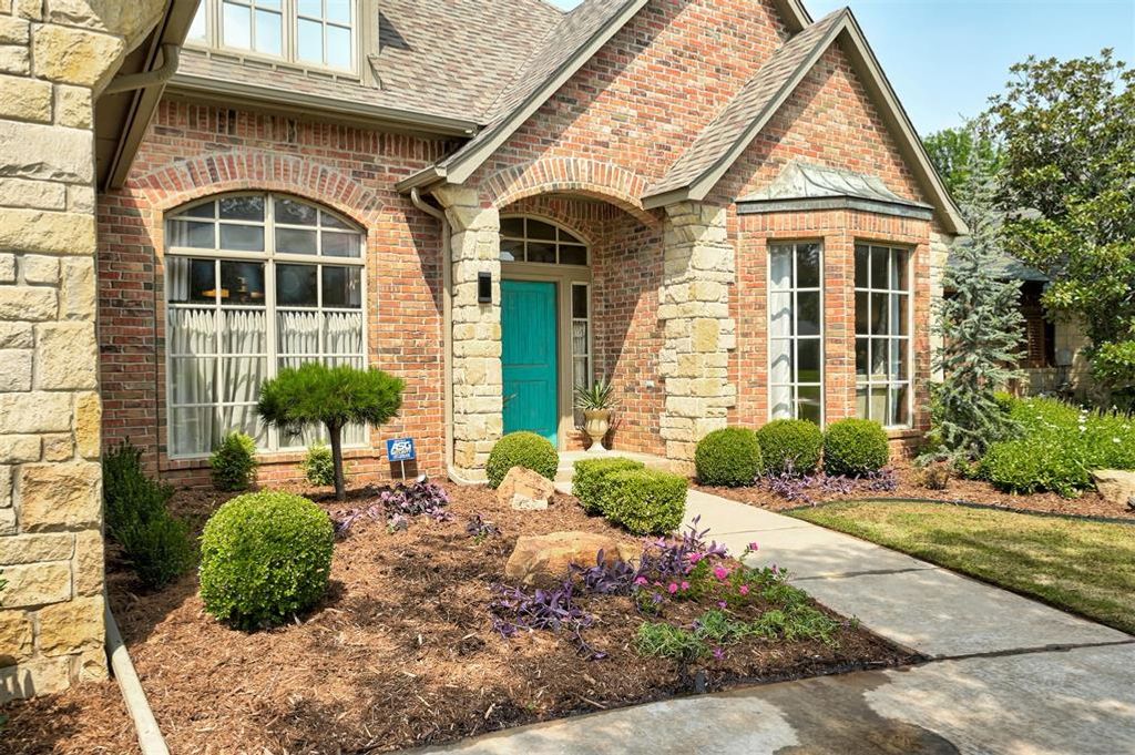 12701 Downsview Lane, Oklahoma City, OK 73142