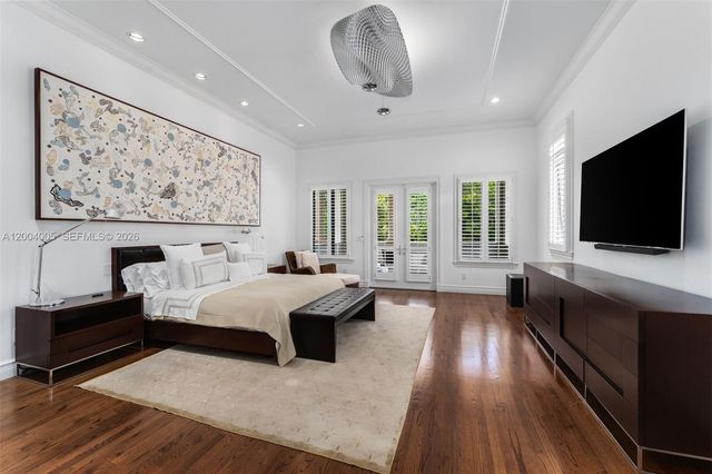 255 Cocoplum Rd, Coral Gables, FL 33143