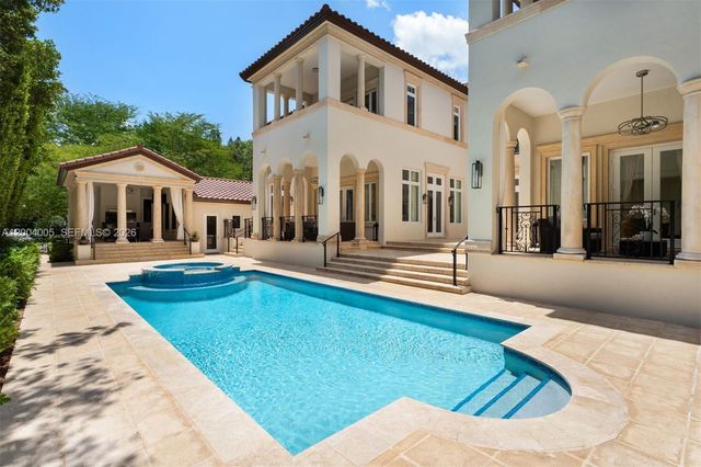 255 Cocoplum Rd, Coral Gables, FL 33143