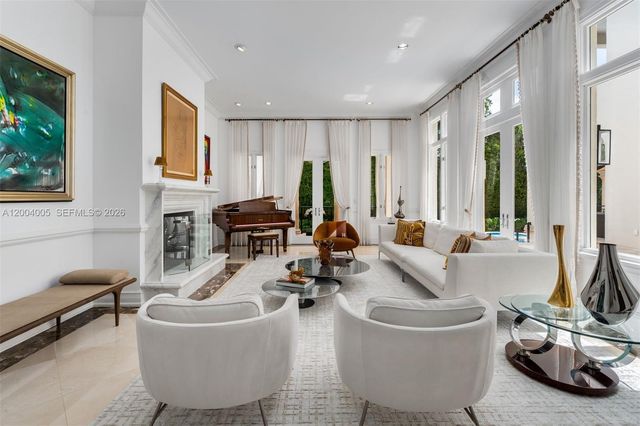255 Cocoplum Rd, Coral Gables, FL 33143
