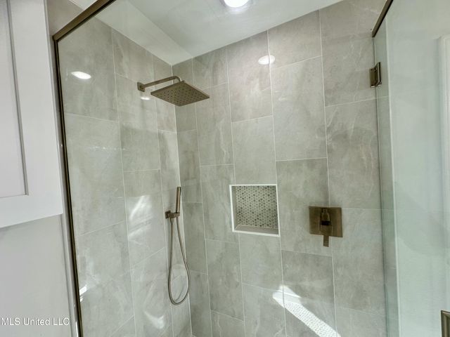 305 W Westview Drive, Biloxi, MS 39531