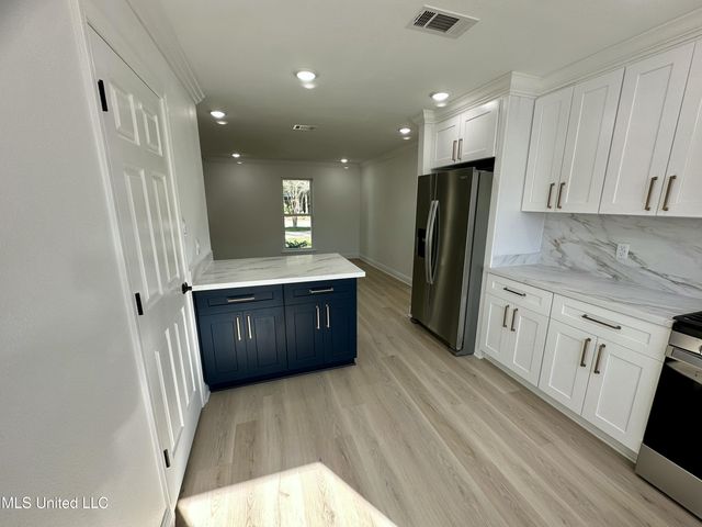 305 W Westview Drive, Biloxi, MS 39531