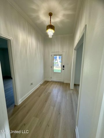 305 W Westview Drive, Biloxi, MS 39531