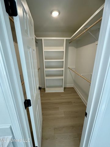 305 W Westview Drive, Biloxi, MS 39531