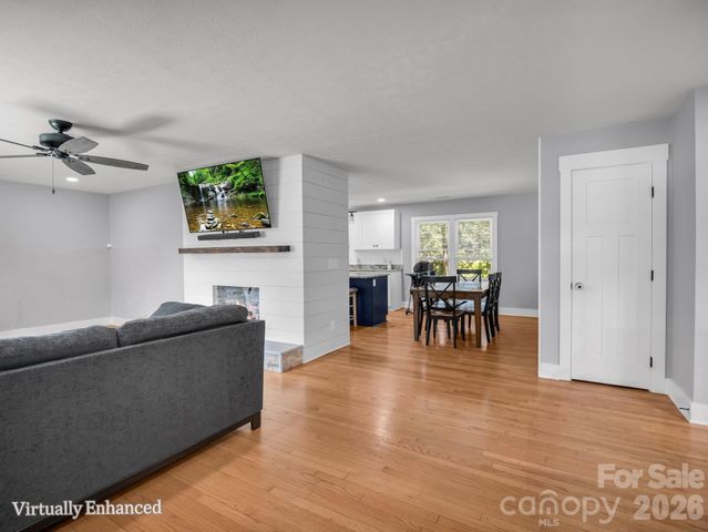 3208 Florida Drive, Hendersonville, NC 28792