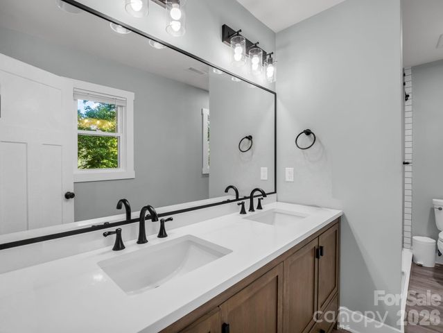 3208 Florida Drive, Hendersonville, NC 28792